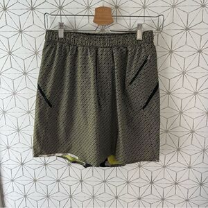 Lululemon Patterned Run Short 7” Lined